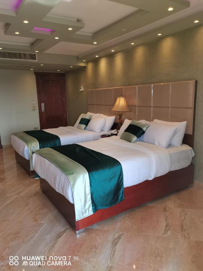 Pyramids Nile Tower Hotel Cairo Ngoại thất bức ảnh