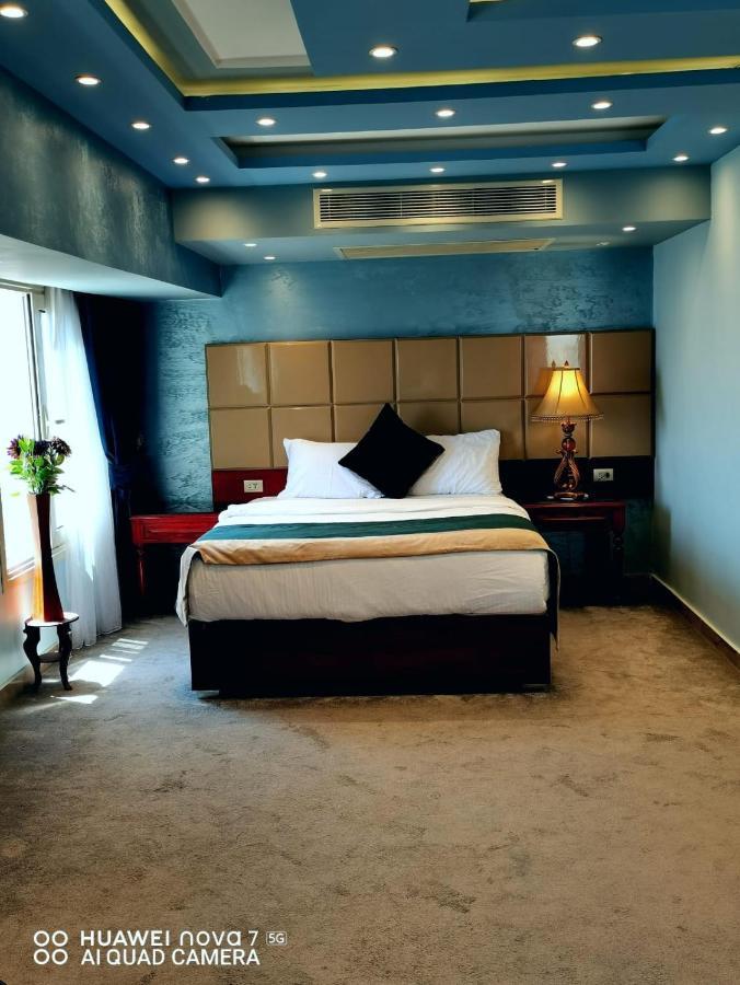 Pyramids Nile Tower Hotel Cairo Ngoại thất bức ảnh